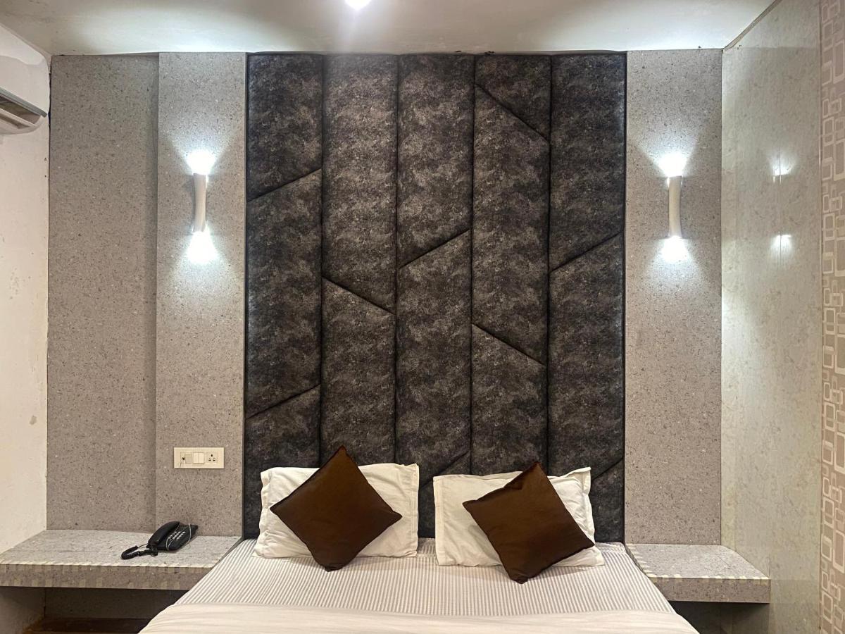 Grg Pardesi Hotel Haridwar Ngoại thất bức ảnh