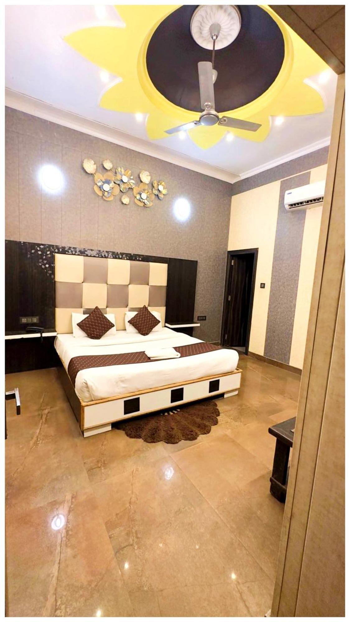 Grg Pardesi Hotel Haridwar Ngoại thất bức ảnh