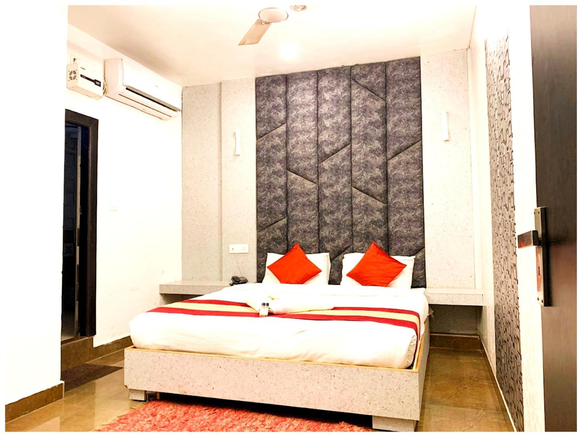Grg Pardesi Hotel Haridwar Ngoại thất bức ảnh