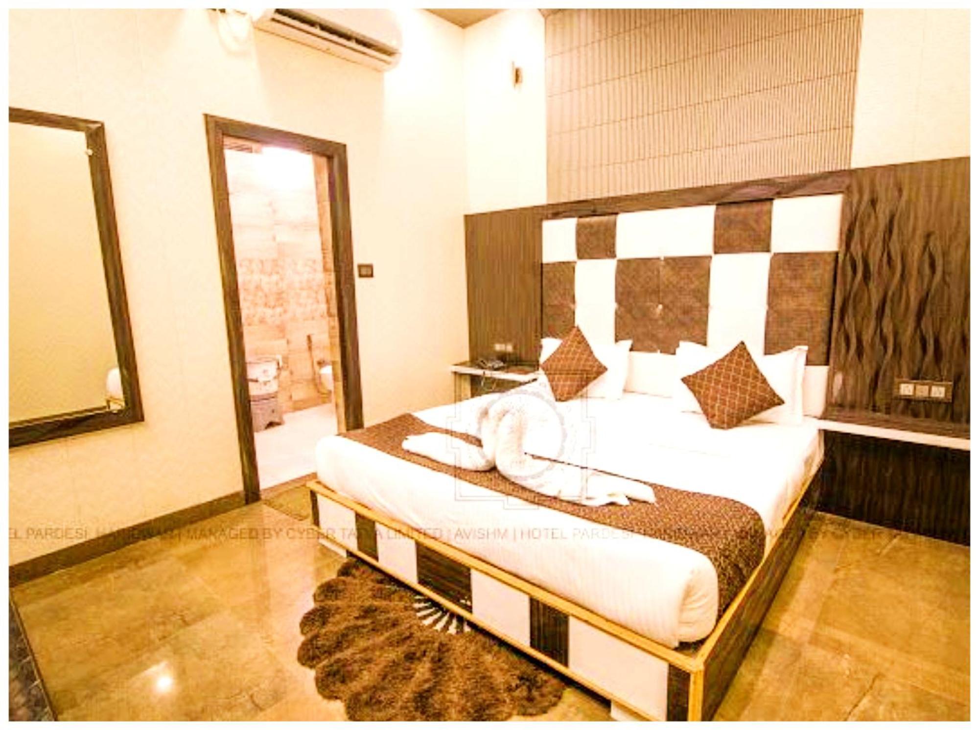 Grg Pardesi Hotel Haridwar Ngoại thất bức ảnh