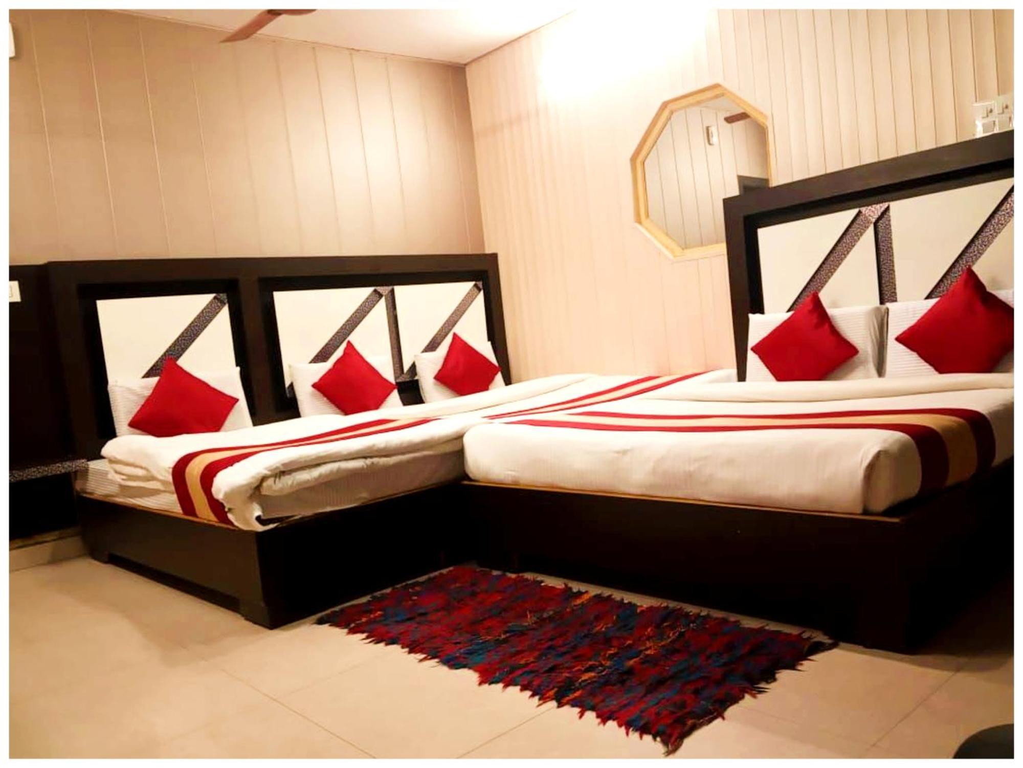 Grg Pardesi Hotel Haridwar Ngoại thất bức ảnh