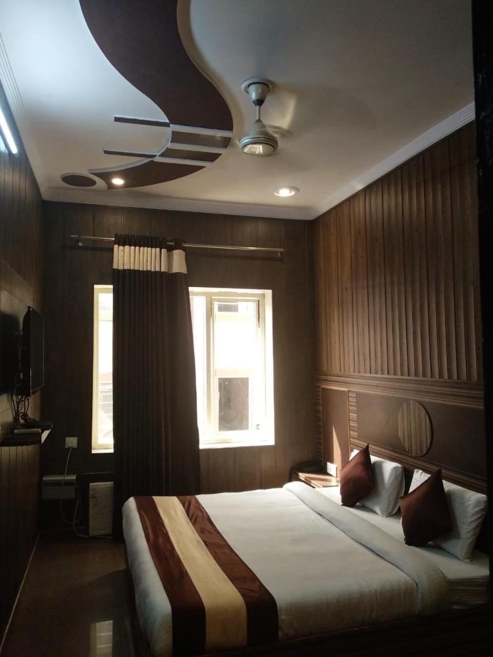 Grg Pardesi Hotel Haridwar Ngoại thất bức ảnh