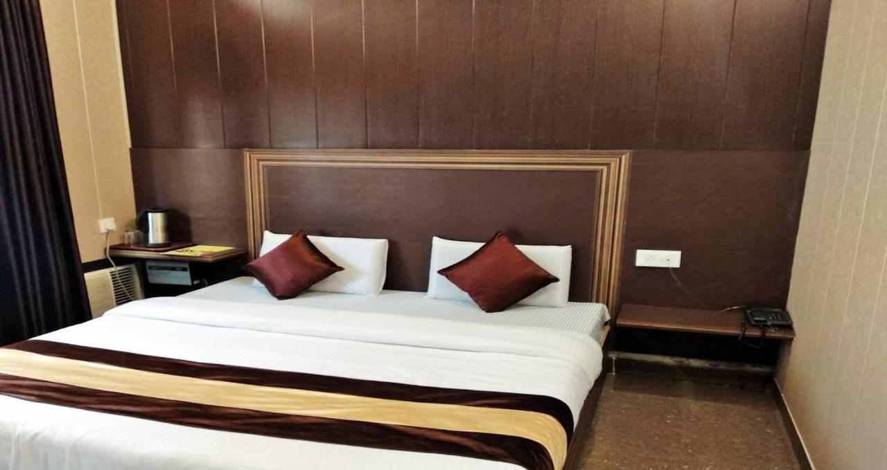 Grg Pardesi Hotel Haridwar Ngoại thất bức ảnh