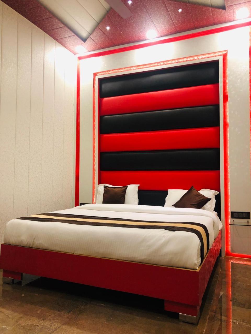Grg Pardesi Hotel Haridwar Ngoại thất bức ảnh
